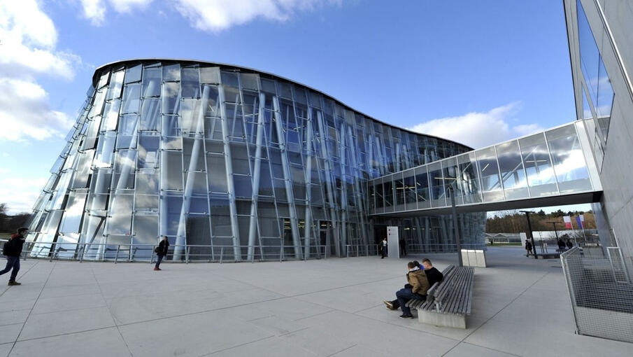 Fakulteta za racunalnistvo in informatiko Fakulteta za racunalnistvo in informatiko